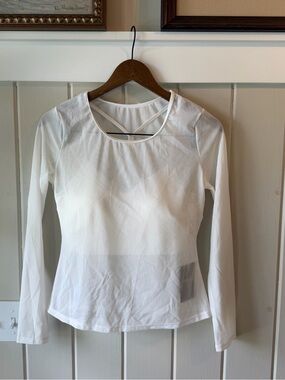 NWT HALARA White Long Sleeve Sheer Stretchy Top w/ Built-In Sports Bra, Size M